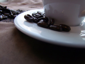 Aldi und Co. zücken den Rotstift: Preisfall für Kaffee und Eier 