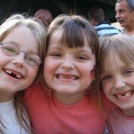 Schmelzbildungsstörung: Mineralmangel sorgt bei Kindern für braune Zähne